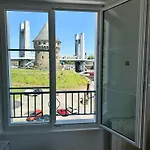 Апартаменты Le Semaphore Une Escale Poetique Au Fil De L'Eau Et De L'Histoire *
